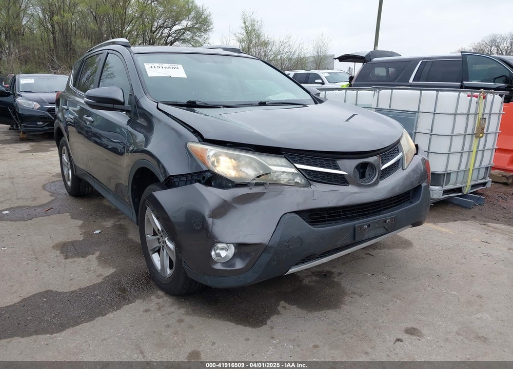 2015 TOYOTA RAV4 VIN: 2T3RFREV1FW386656