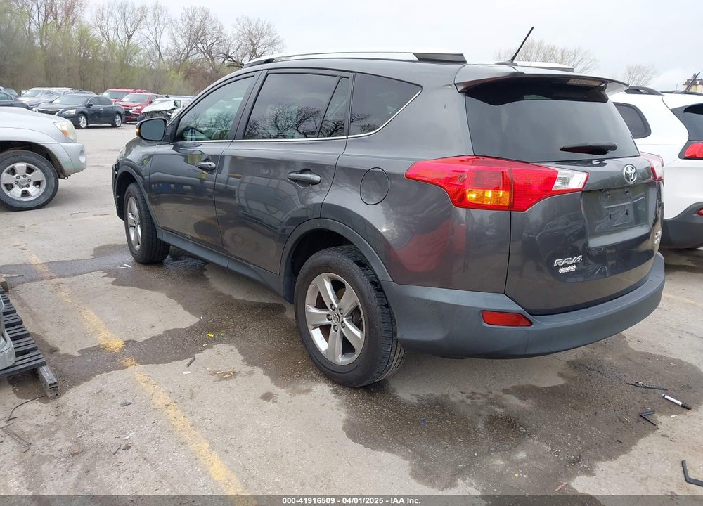 2015 TOYOTA RAV4 VIN: 2T3RFREV1FW386656