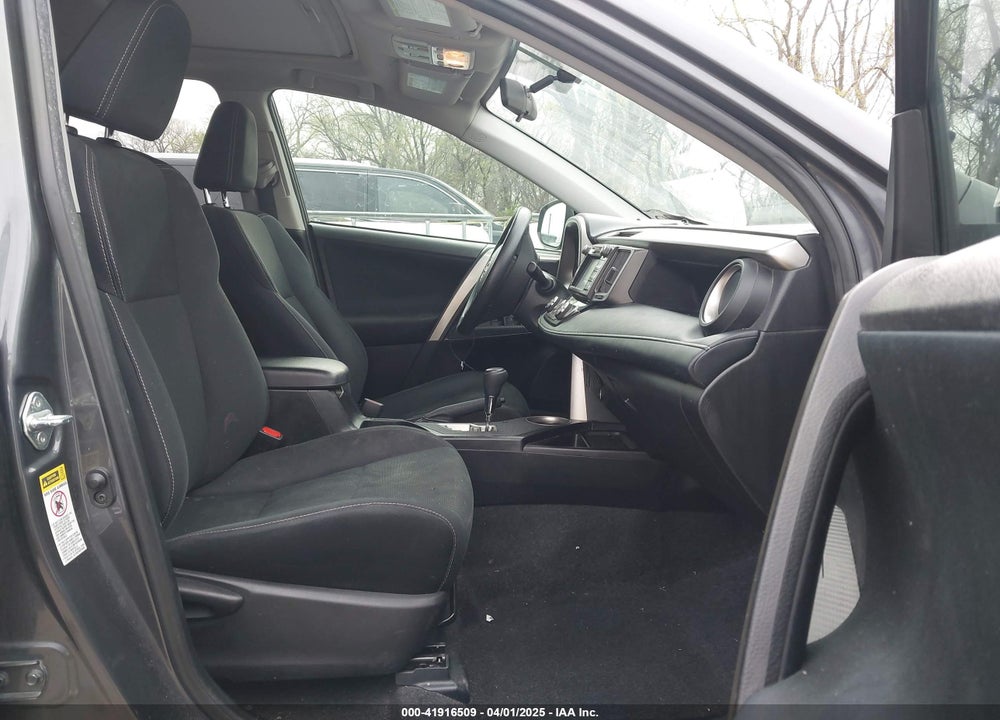 2015 TOYOTA RAV4 VIN: 2T3RFREV1FW386656