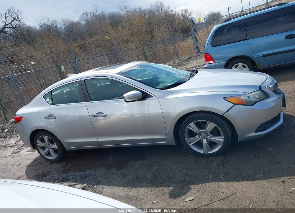 2014 ACURA ILX 2.0L VIN: 19VDE1F55EE009568