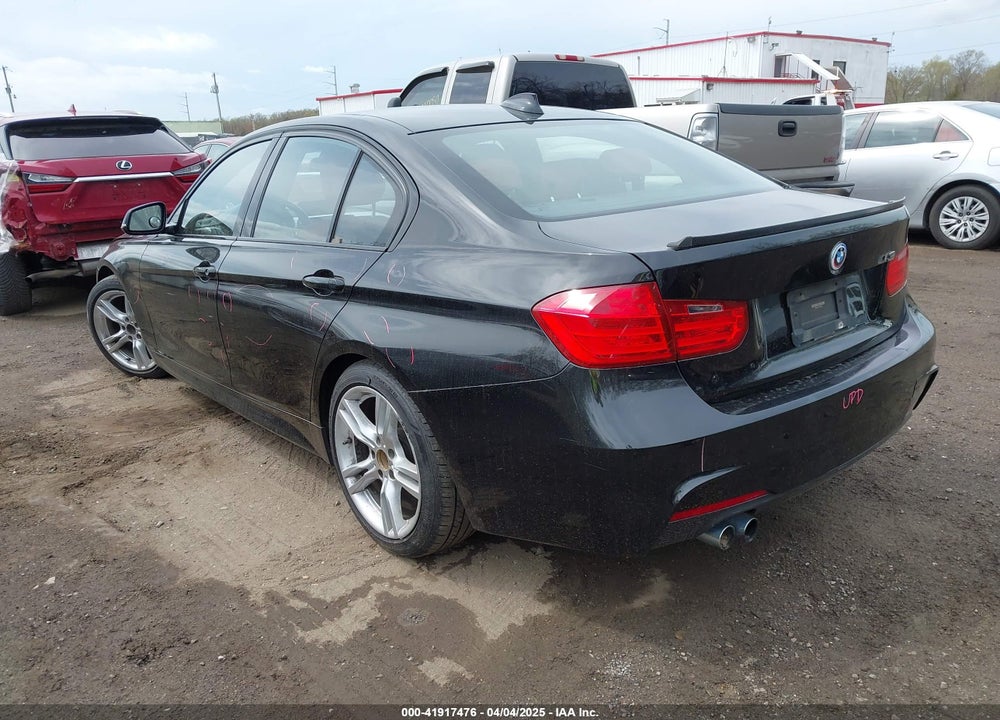 2013 BMW 3 SERIES VIN: WBA3A5C57DF602635