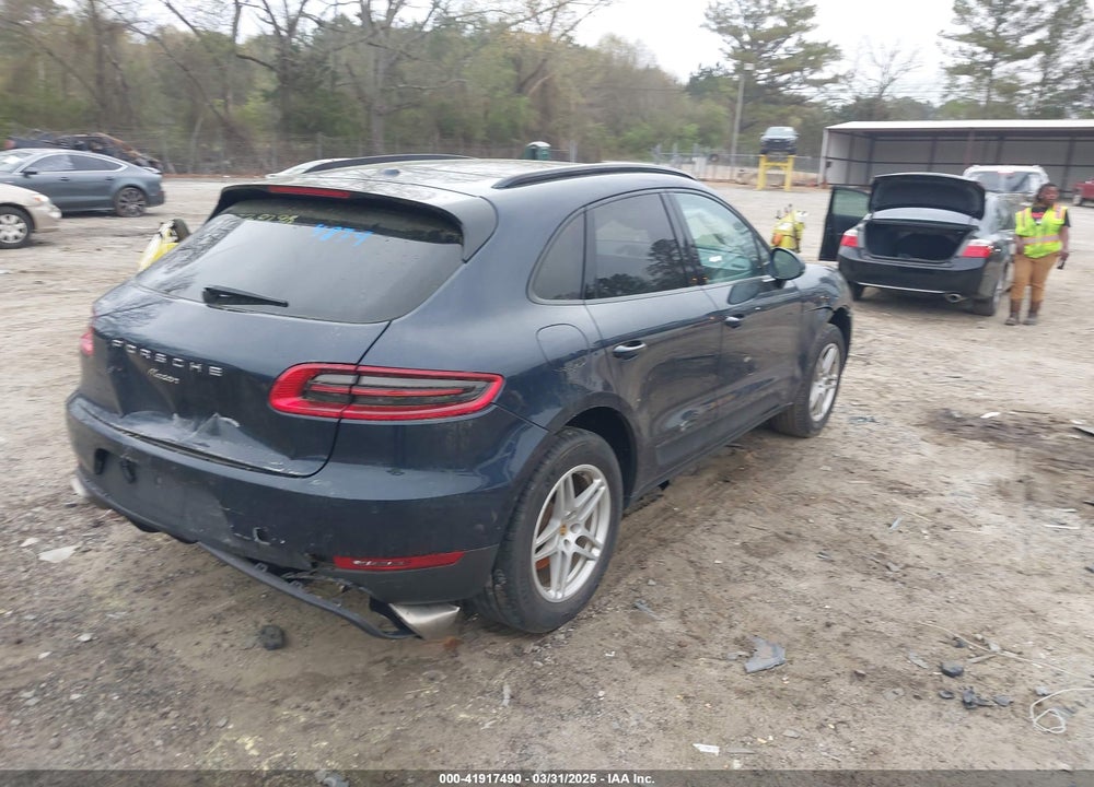 2017 PORSCHE MACAN VIN: WP1AA2A58HLB04879