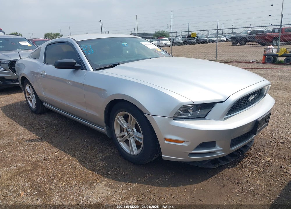 2014 FORD MUSTANG V6 VIN: 1ZVBP8AM0E5215177