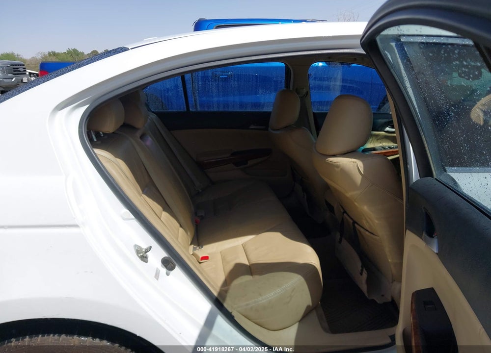 2012 HONDA ACCORD VIN: 1HGCP3F84CA023742