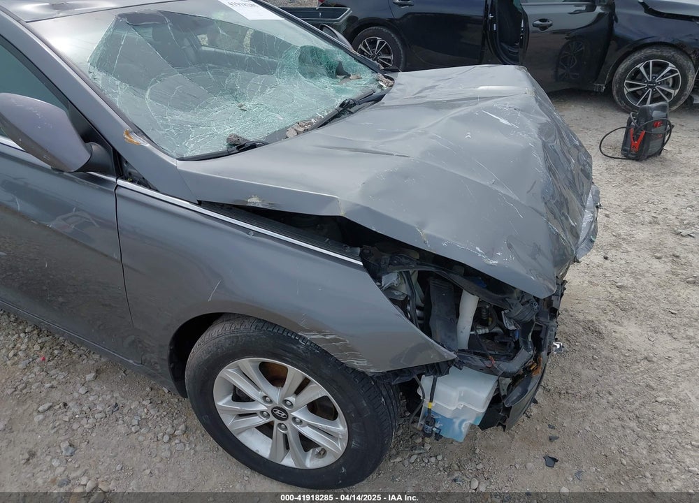2011 HYUNDAI SONATA VIN: 5NPEB4AC1BH031277