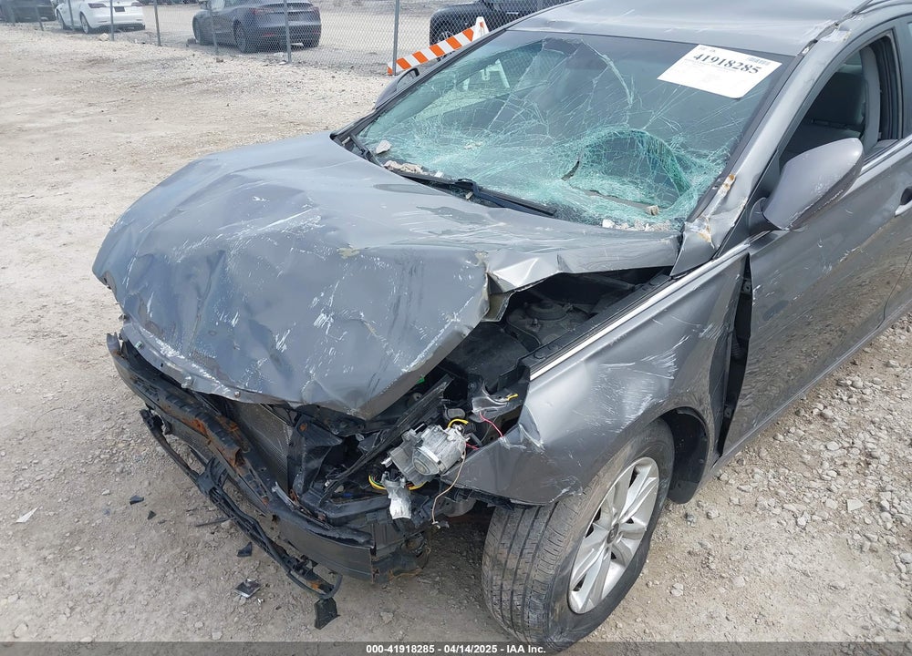 2011 HYUNDAI SONATA VIN: 5NPEB4AC1BH031277