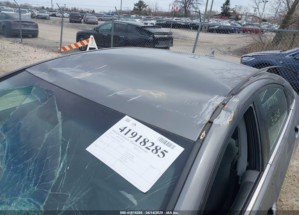 2011 HYUNDAI SONATA VIN: 5NPEB4AC1BH031277