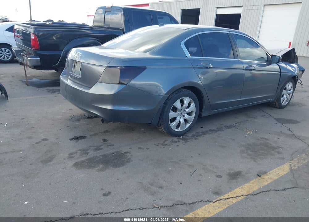 2009 HONDA ACCORD VIN: 1HGCP26829A052031