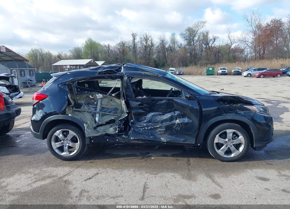 2021 HONDA HR-V VIN: 3CZRU6H35MM747247