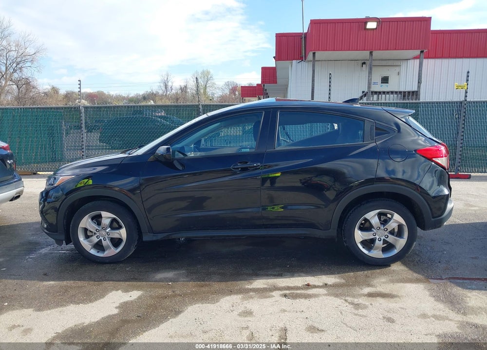 2021 HONDA HR-V VIN: 3CZRU6H35MM747247