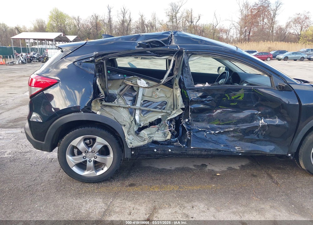 2021 HONDA HR-V VIN: 3CZRU6H35MM747247