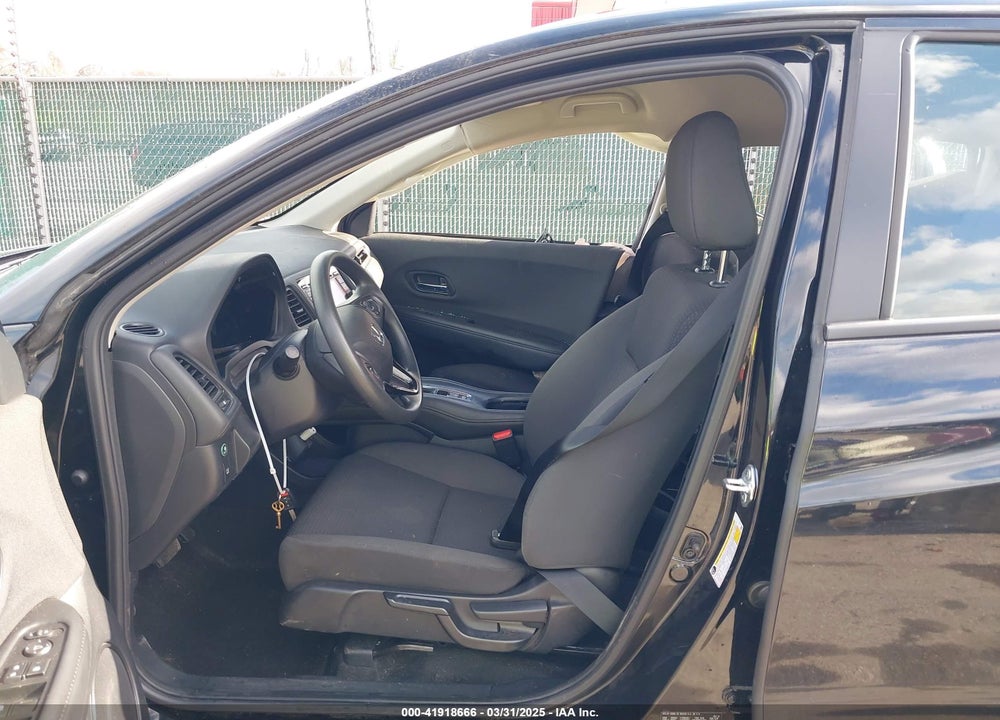 2021 HONDA HR-V VIN: 3CZRU6H35MM747247
