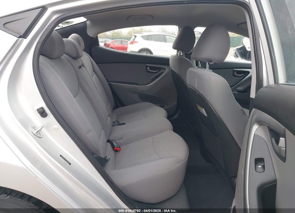 2016 HYUNDAI ELANTRA SE VIN: 5NPDH4AE0GH680569