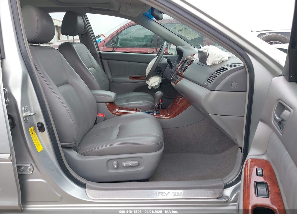 2005 TOYOTA CAMRY VIN: 4T1BF30K55U104313