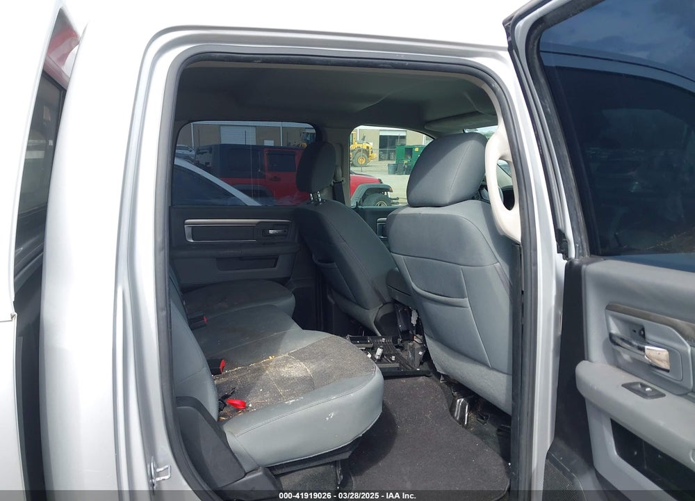 2016 RAM 1500 VIN: 1C6RR6LM6GS389585