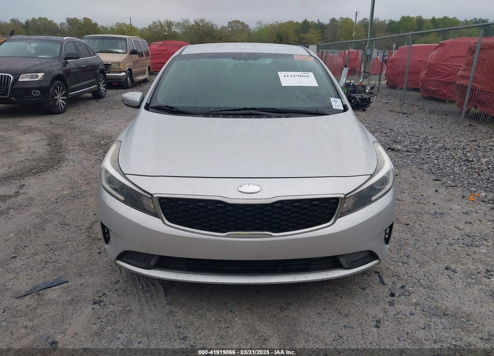 2018 KIA FORTE LX VIN: 3KPFK4A79JE221130