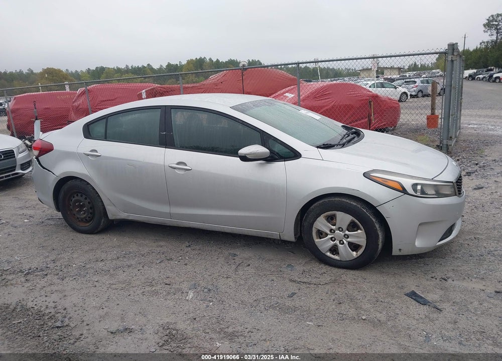 2018 KIA FORTE LX VIN: 3KPFK4A79JE221130