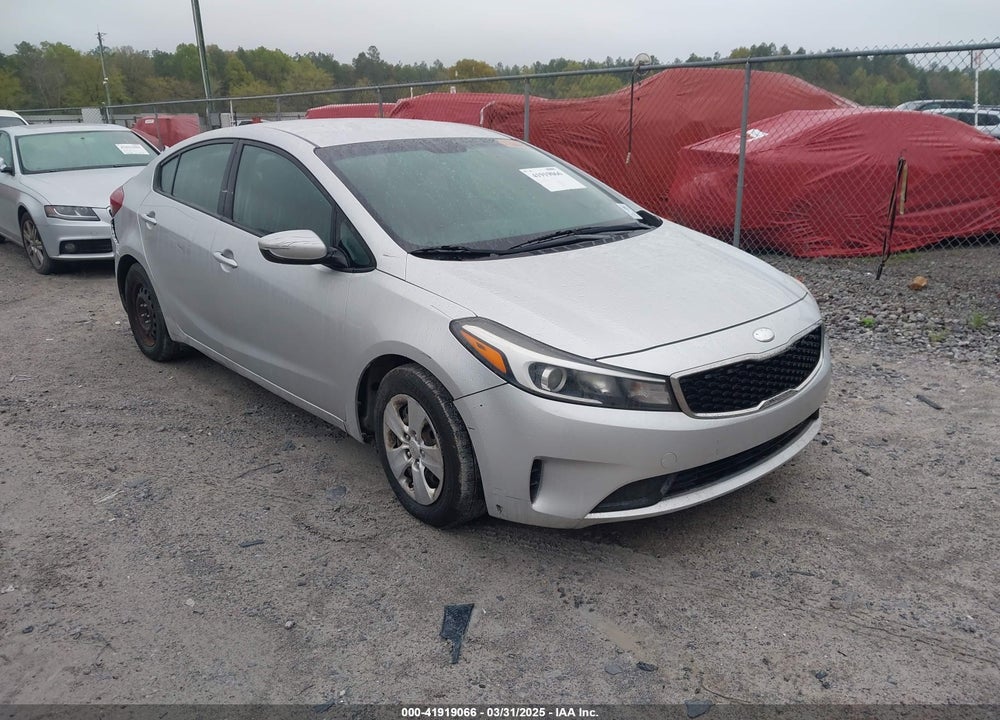 2018 KIA FORTE LX VIN: 3KPFK4A79JE221130