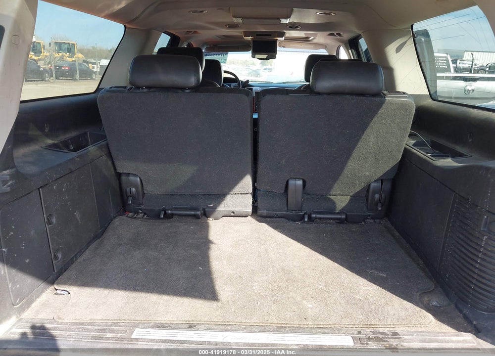 2008 CADILLAC ESCALADE ESV VIN: 1GYFK66898R261388
