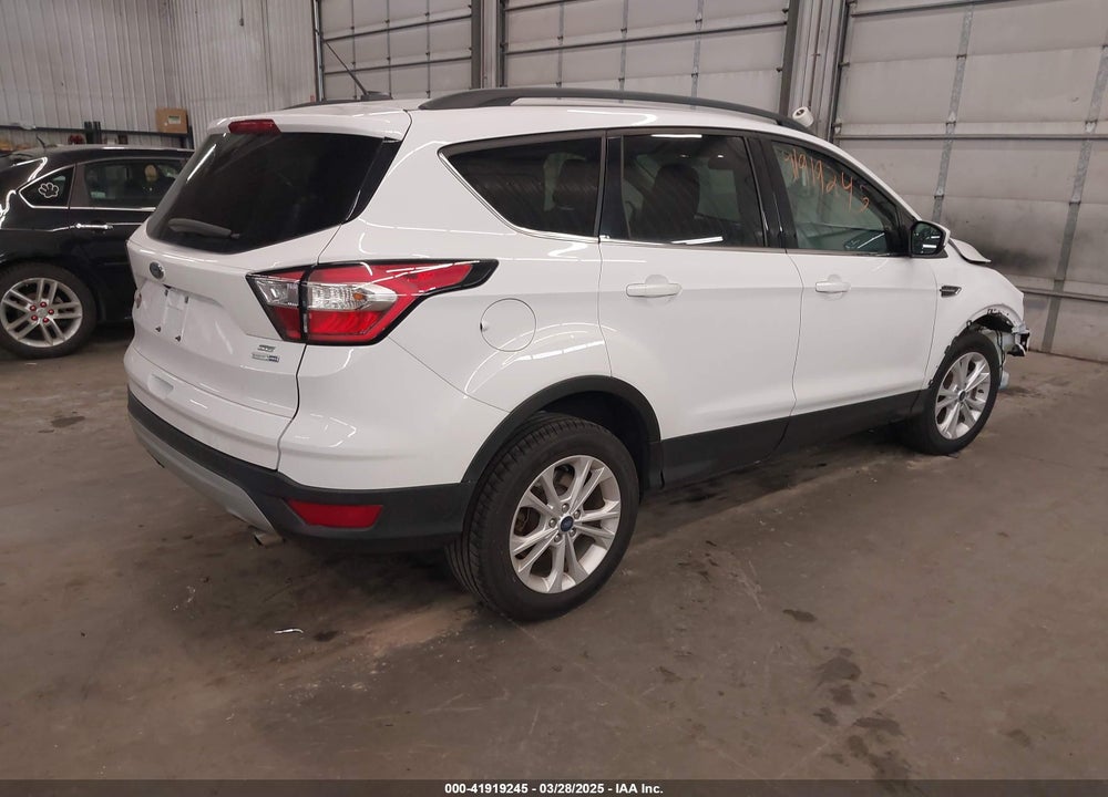 2018 FORD ESCAPE SE VIN: 1FMCU9GD2JUB17518