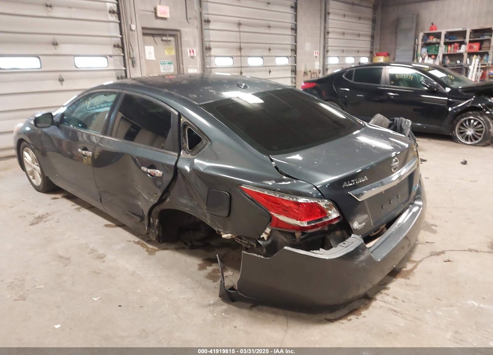2013 NISSAN ALTIMA VIN: 1N4AL3AP7DN471022