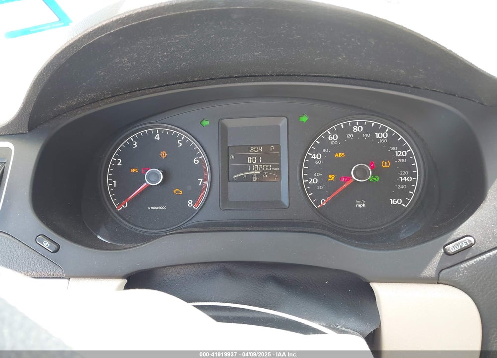 2011 VOLKSWAGEN JETTA VIN: 3VWLZ7AJ0BM307913