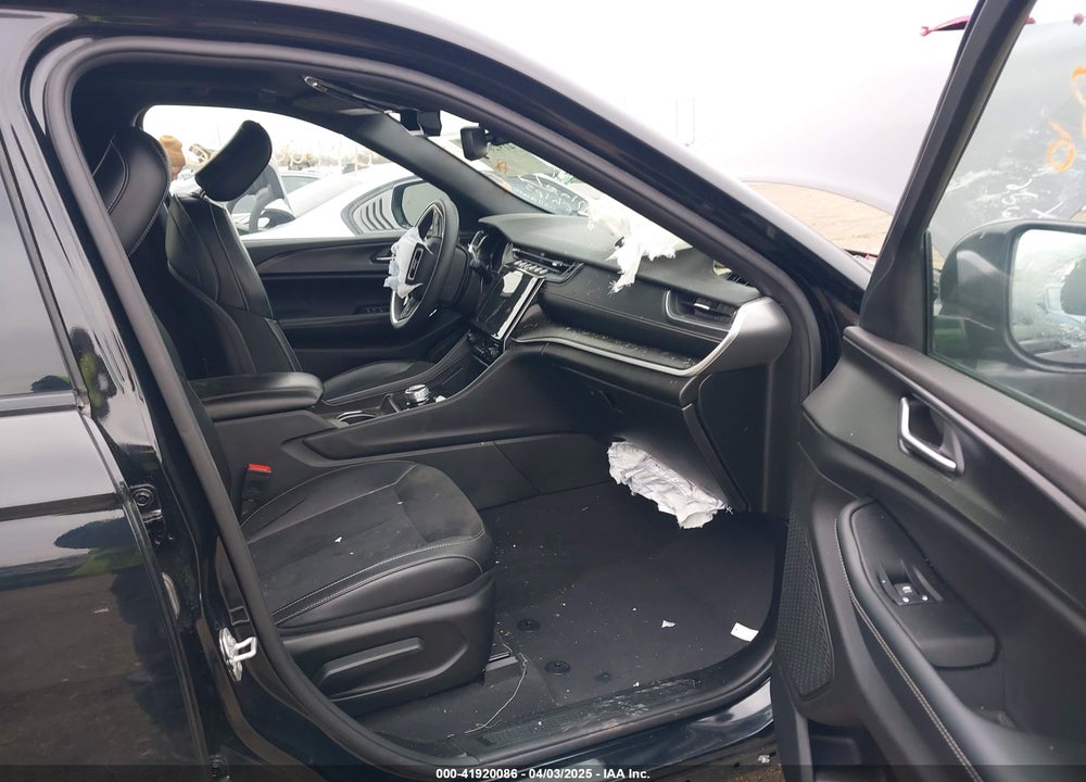 2024 JEEP GRAND CHEROKEE VIN: 1C4RJHAG7RC679243