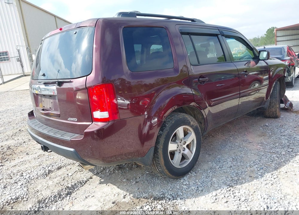 2011 HONDA PILOT VIN: 5FNYF4H58BB087840