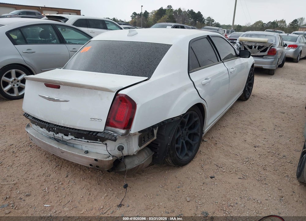 2019 CHRYSLER 300 VIN: 2C3CCAAG3KH746211