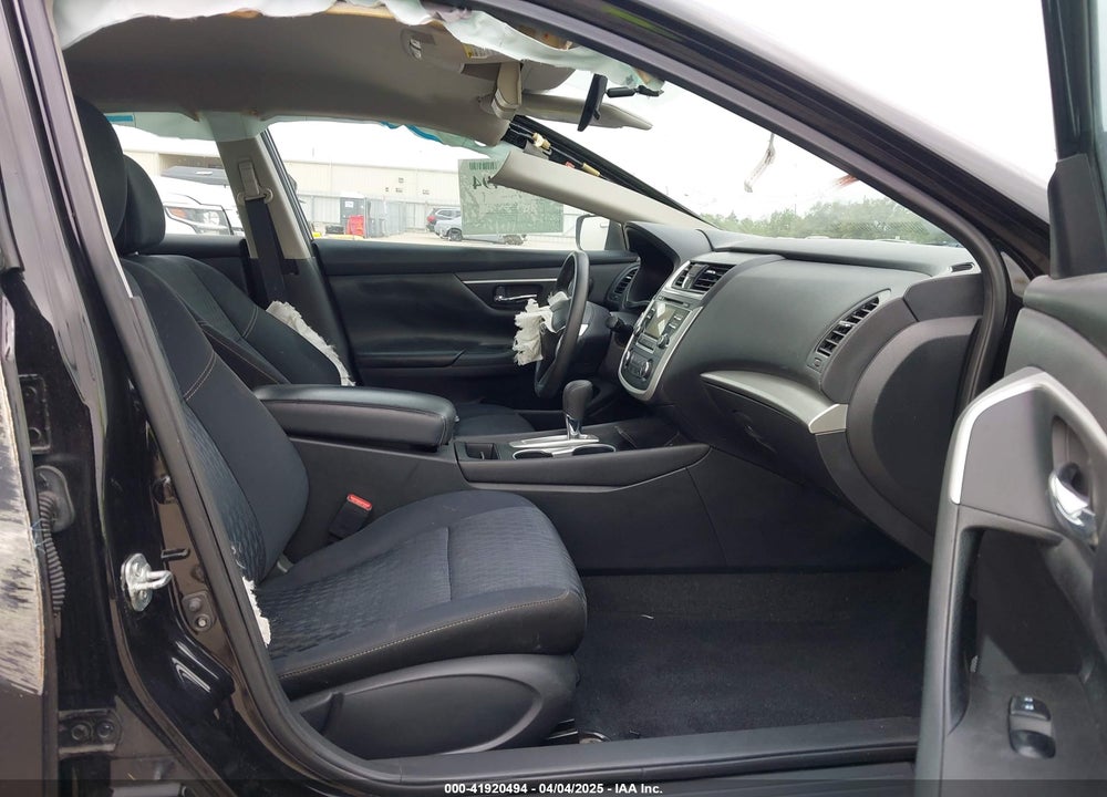 2017 NISSAN ALTIMA VIN: 1N4AL3AP9HN361160
