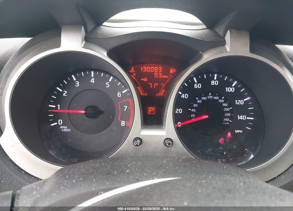 2014 NISSAN JUKE SV VIN: JN8AF5MR5ET359119