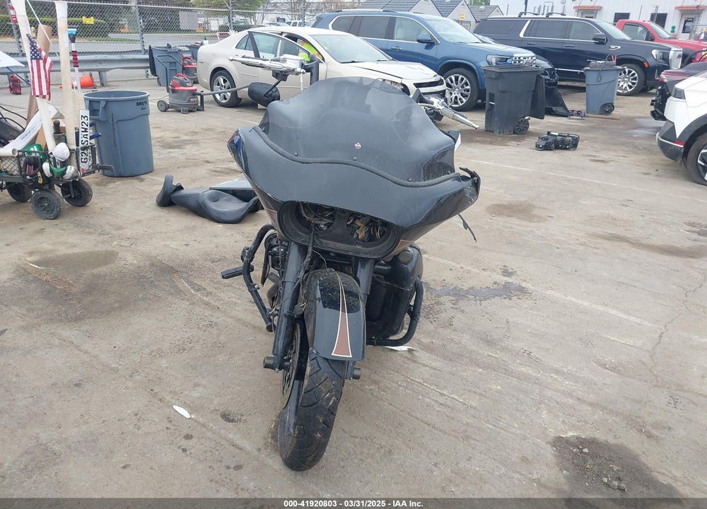 2011 HARLEY-DAVIDSON FLTRU VIN: 1HD1KGM18BB660061