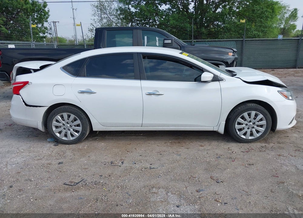 2017 NISSAN SENTRA VIN: 3N1AB7AP2HY203852