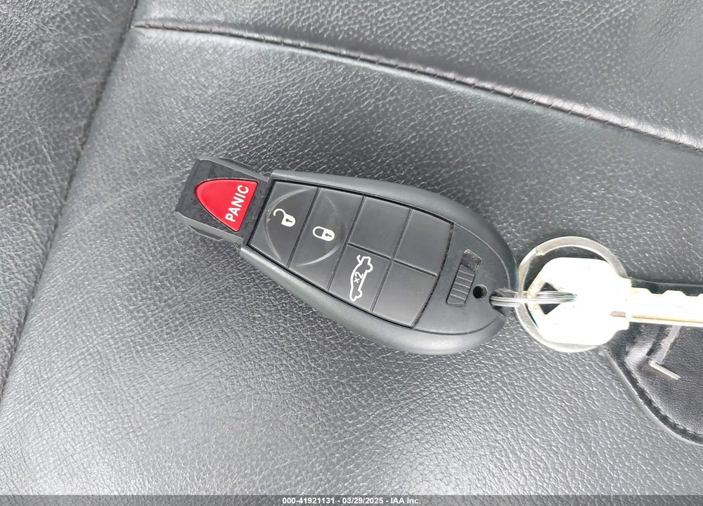 2010 CHRYSLER 300 VIN: 2C3CA5CV7AH160747