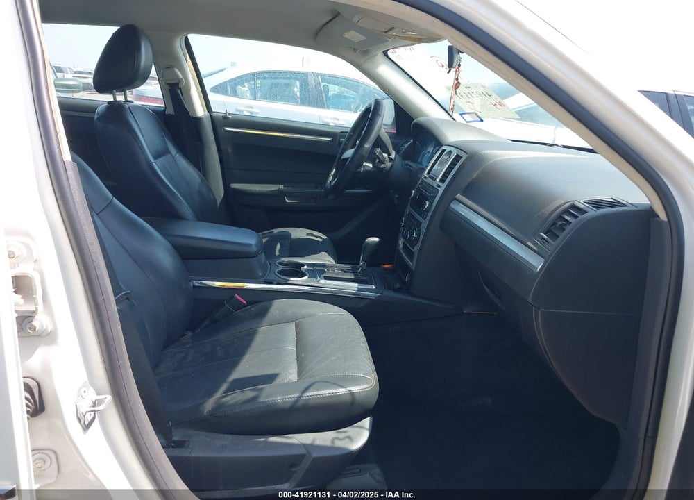 2010 CHRYSLER 300 VIN: 2C3CA5CV7AH160747