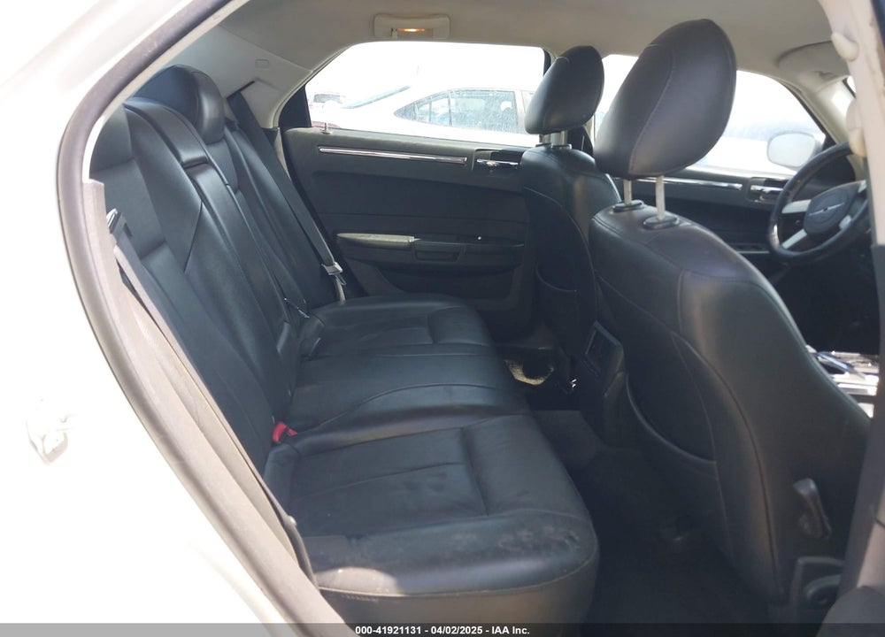 2010 CHRYSLER 300 VIN: 2C3CA5CV7AH160747