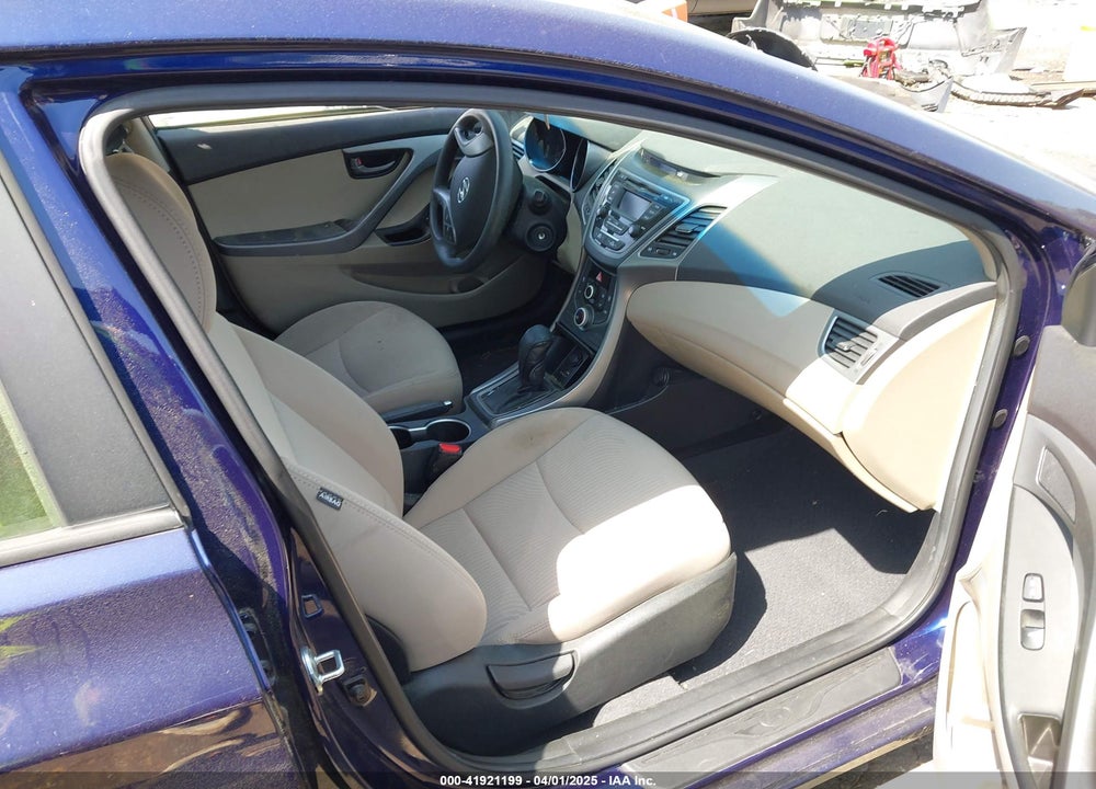 2014 HYUNDAI ELANTRA SE VIN: 5NPDH4AE9EH466001