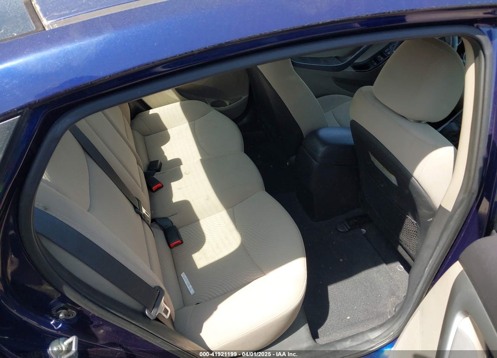 2014 HYUNDAI ELANTRA SE VIN: 5NPDH4AE9EH466001