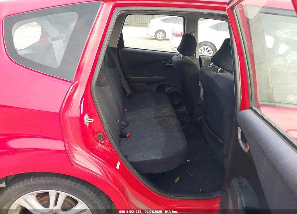 2009 HONDA FIT VIN: JHMGE88609S009739