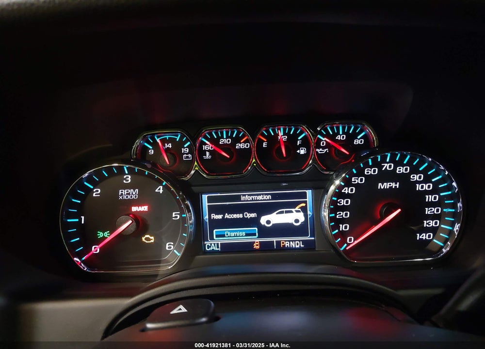 2018 CHEVROLET SUBURBAN VIN: 1GNSKHKC2JR339629