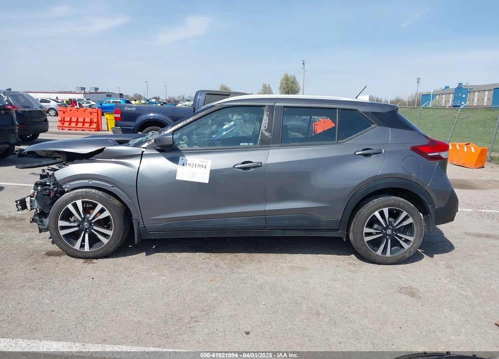 2018 NISSAN KICKS SV VIN: 3N1CP5CUXJL541486