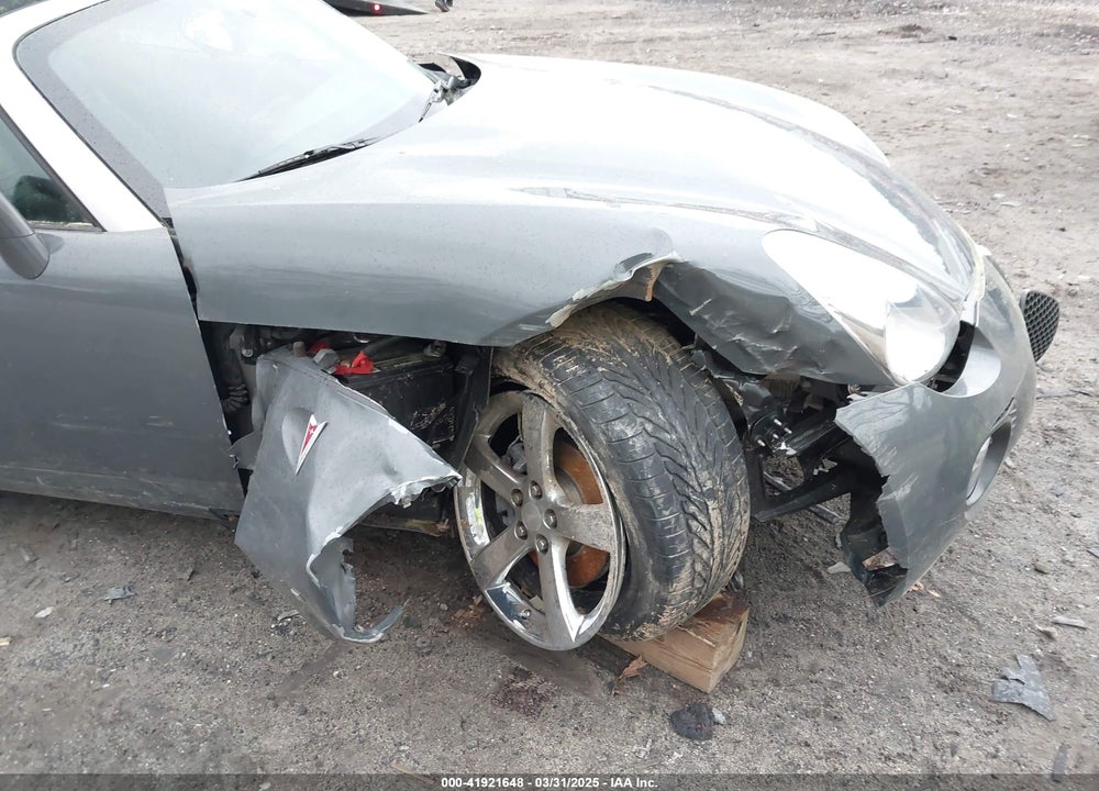 2009 PONTIAC SOLSTICE GXP VIN: 1G2MF35XX9Y100097