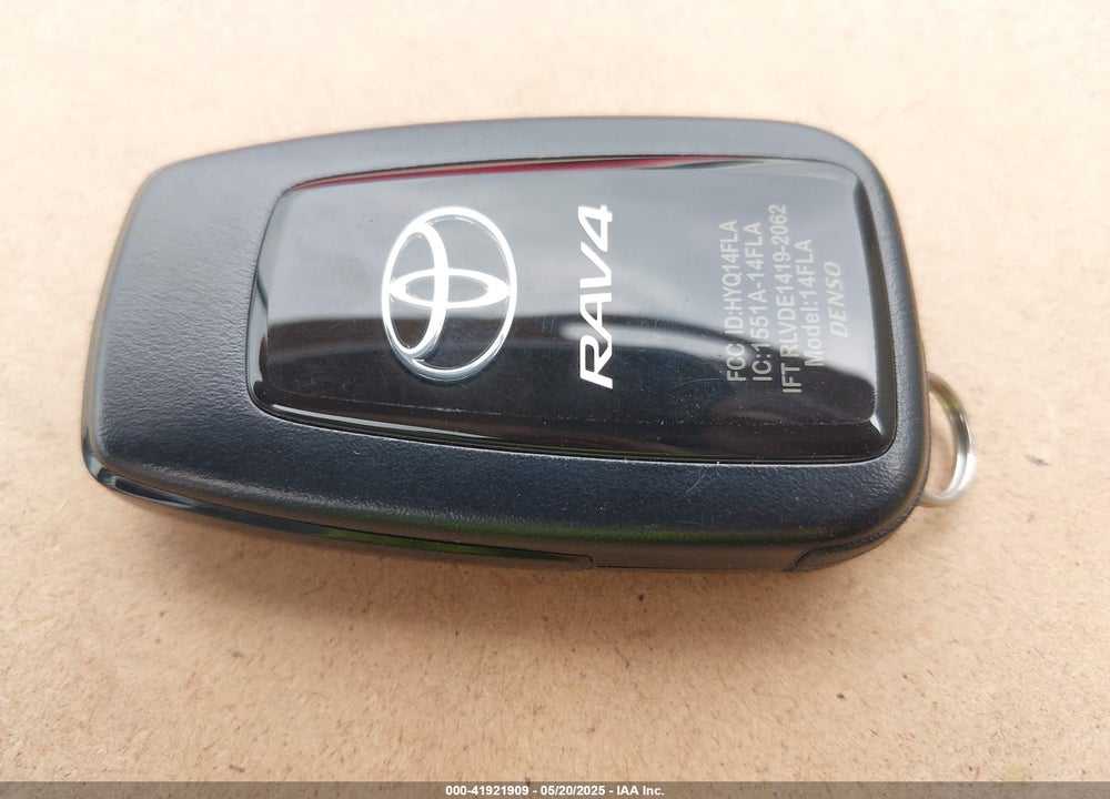2025 TOYOTA RAV4 XLE VIN: 2T3P1RFV9SC503951