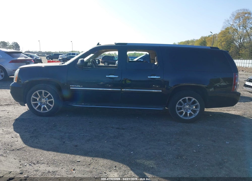 2014 GMC YUKON XL 1500 DENALI VIN: 1GKS1MEF4ER175918