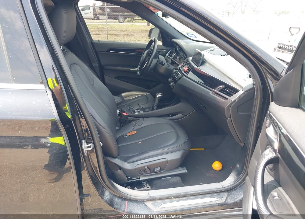 2018 BMW X1 VIN: WBXHU7C37J5H41505