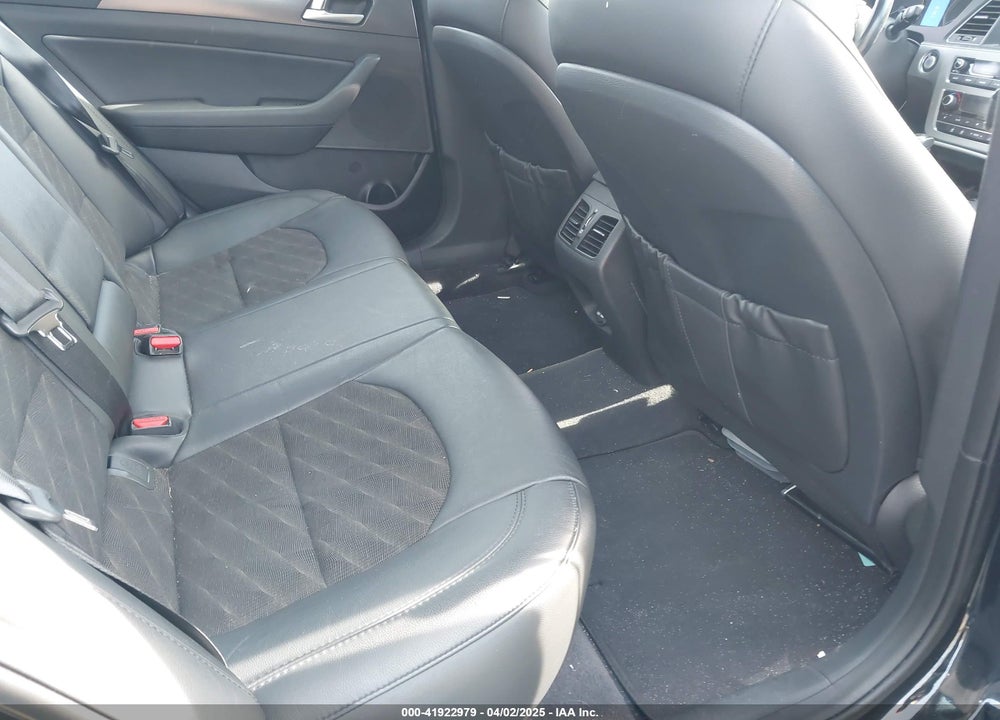 2016 HYUNDAI SONATA VIN: 5NPE34AF5GH285430