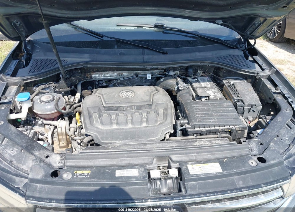 2023 VOLKSWAGEN TIGUAN VIN: 3VVNB7AX2PM064599