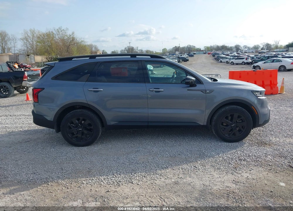 2022 KIA SORENTO VIN: 5XYRLDLC1NG108611