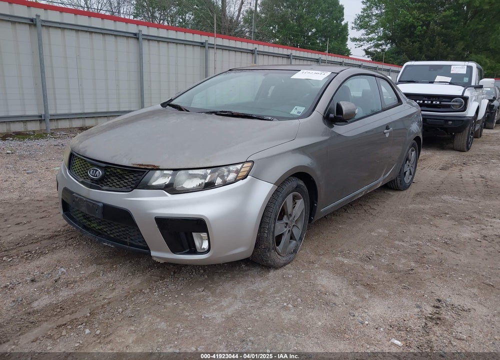 2010 KIA FORTE KOUP EX VIN: KNAFU6A28A5152465