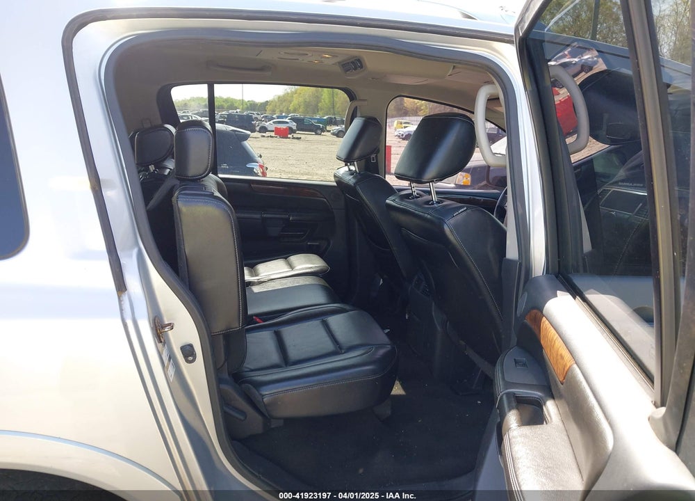 2011 NISSAN ARMADA VIN: 5N1BA0ND7BN622095